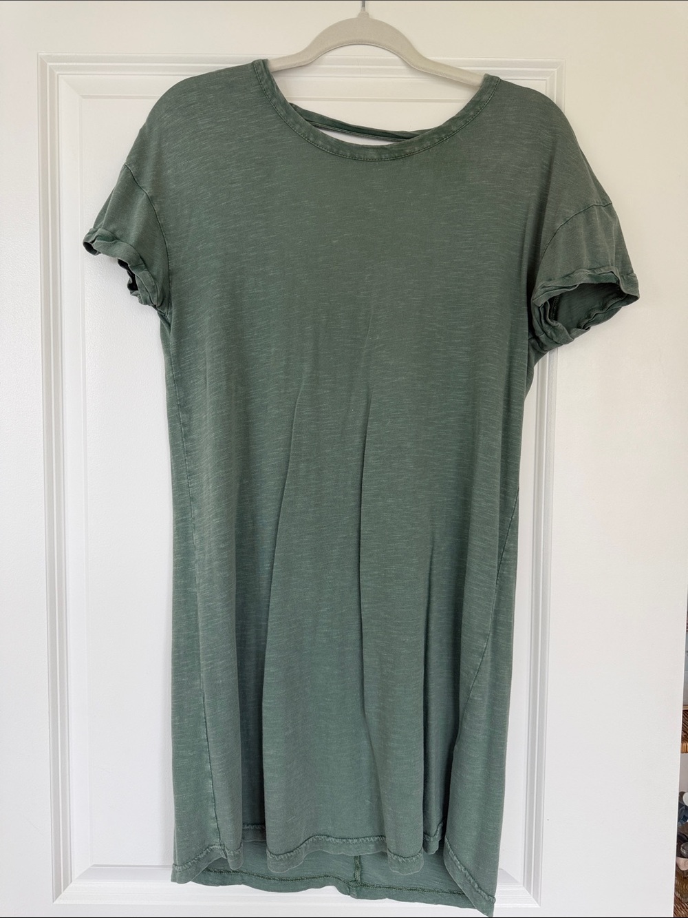 Backless short sleeve top